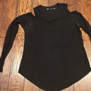 Jet John eshaya  Black Long Sleeve Top